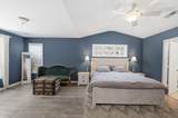 1572 Wellesley Circle - Photo 21