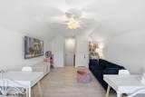 1572 Wellesley Circle - Photo 28