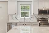 1370 Hudson Road - Photo 14