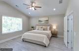 2002 Hugo Avenue - Photo 19