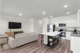 421 Colchester Court - Photo 5