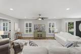 219 Shaftesbury Lane - Photo 8