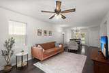 9 Woodleaf Court - Photo 5