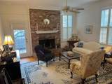 924 Ravenswood Drive - Photo 2