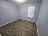186 Dorchester Manor Boulevard - Photo 10