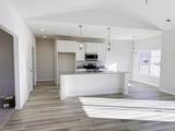 352 Woodberry Drive - Photo 3