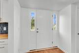301 Lakeside Drive - Photo 5