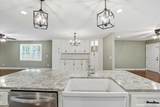 1941 Varner Street - Photo 6