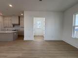 741 Blueway Avenue - Photo 15