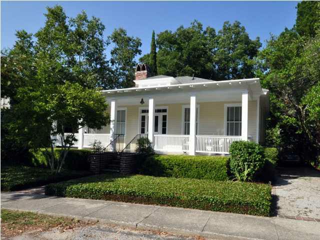 328 Bennett Street - Photo 1