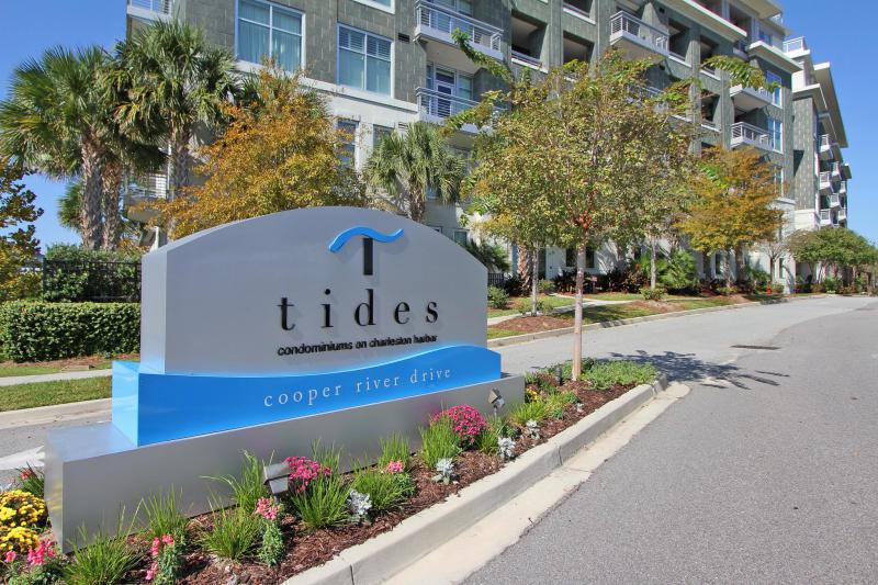 332 Cooper River Drive - Photo 1