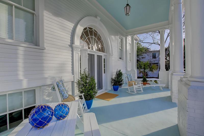 1714 Middle Street - Photo 1