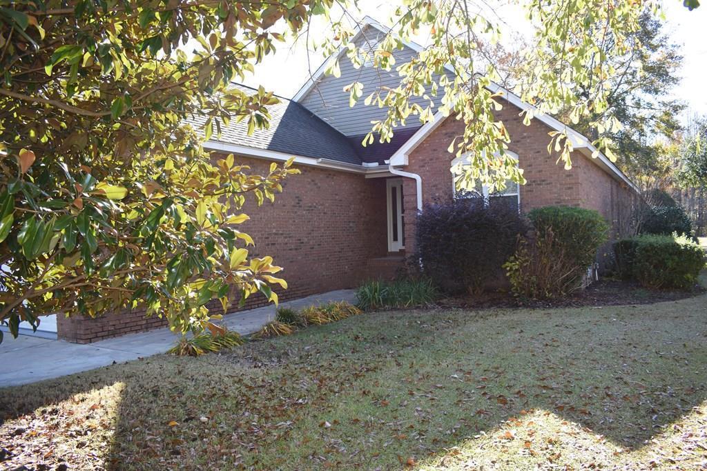 104 Oakview Circle - Photo 1