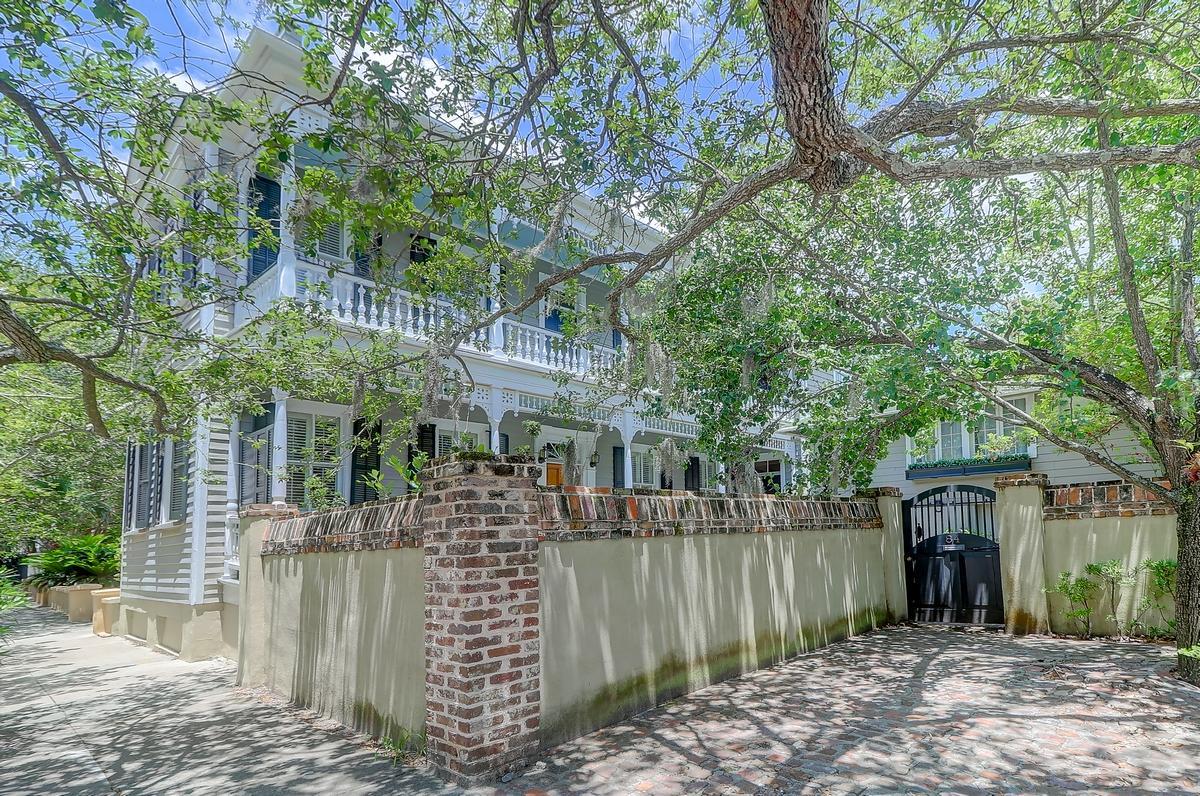 84 Ashley Avenue - Photo 1