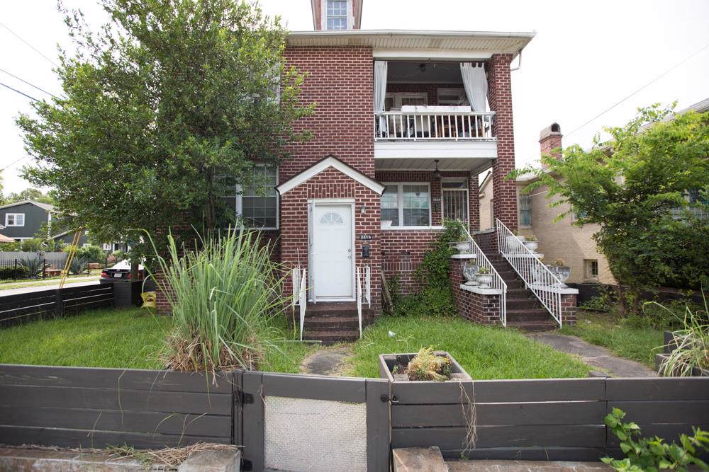 1185 King Street - Photo 1