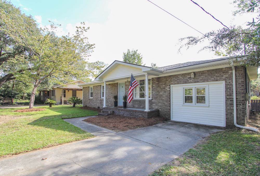 932 Hood Street - Photo 1
