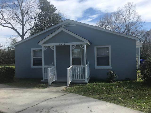 1654 Folly Road - Photo 1