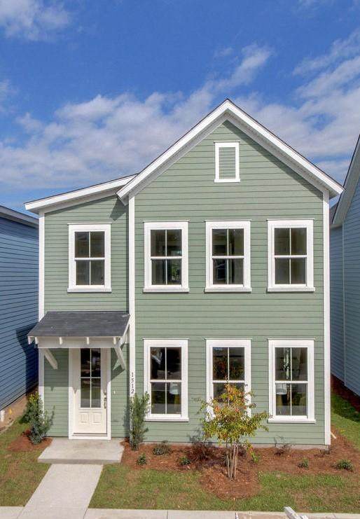 235 Summers Drive - Photo 1