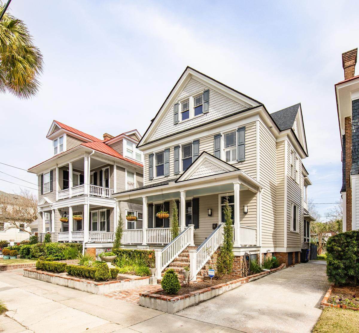 18 Colonial Street - Photo 1