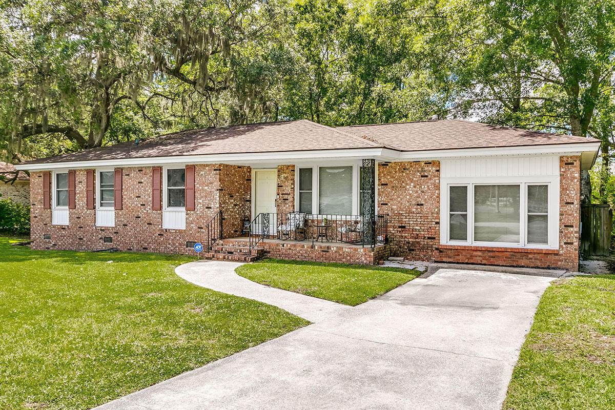 1102 Smithfield Place - Photo 1 1102 Smithfield Place - Photo 1