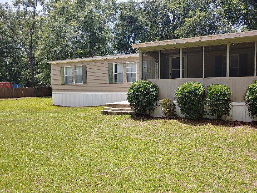 166 Holbrook Drive - Photo 1
