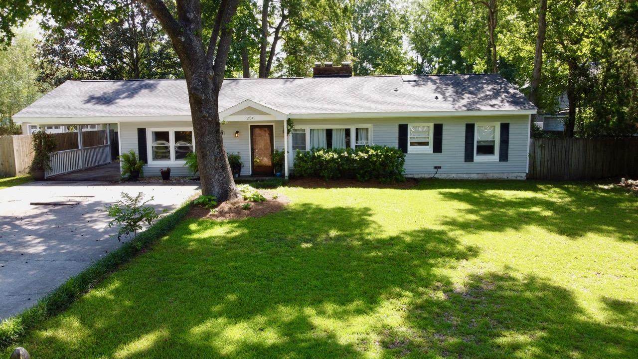 238 Howle Avenue - Photo 1