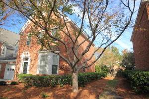 844 Fountain Lane - Photo 1