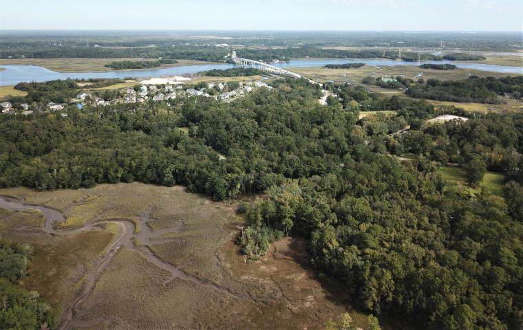 636 Main Road - Photo 1