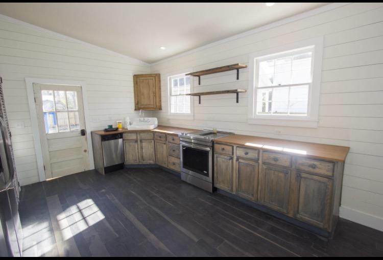 596 Rutledge Avenue - Photo 1