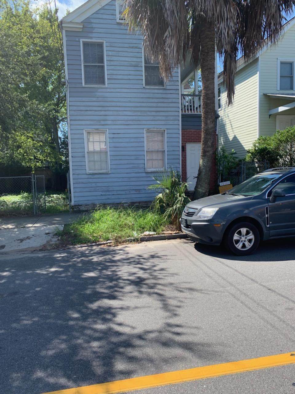 215 Fishburne Street - Photo 1