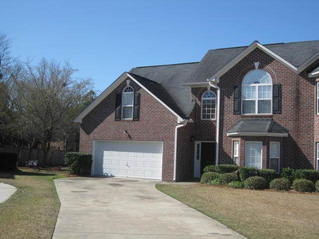 102 Dresden Drive - Photo 1