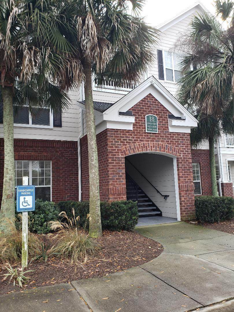 45 Sycamore Avenue - Photo 1