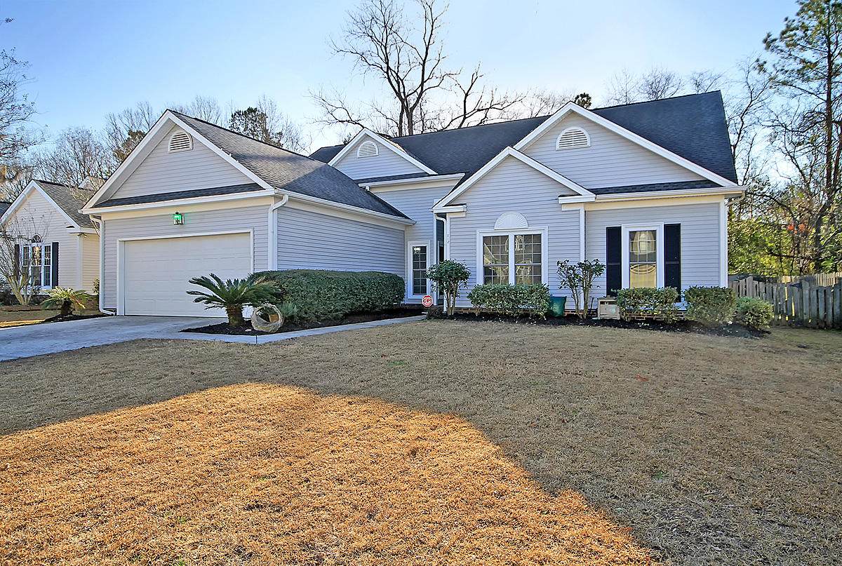 212 Smithfield Ave - Photo 1