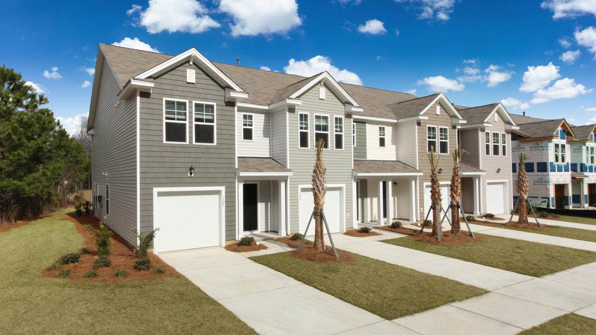 4714 Palm View Circle - Photo 1