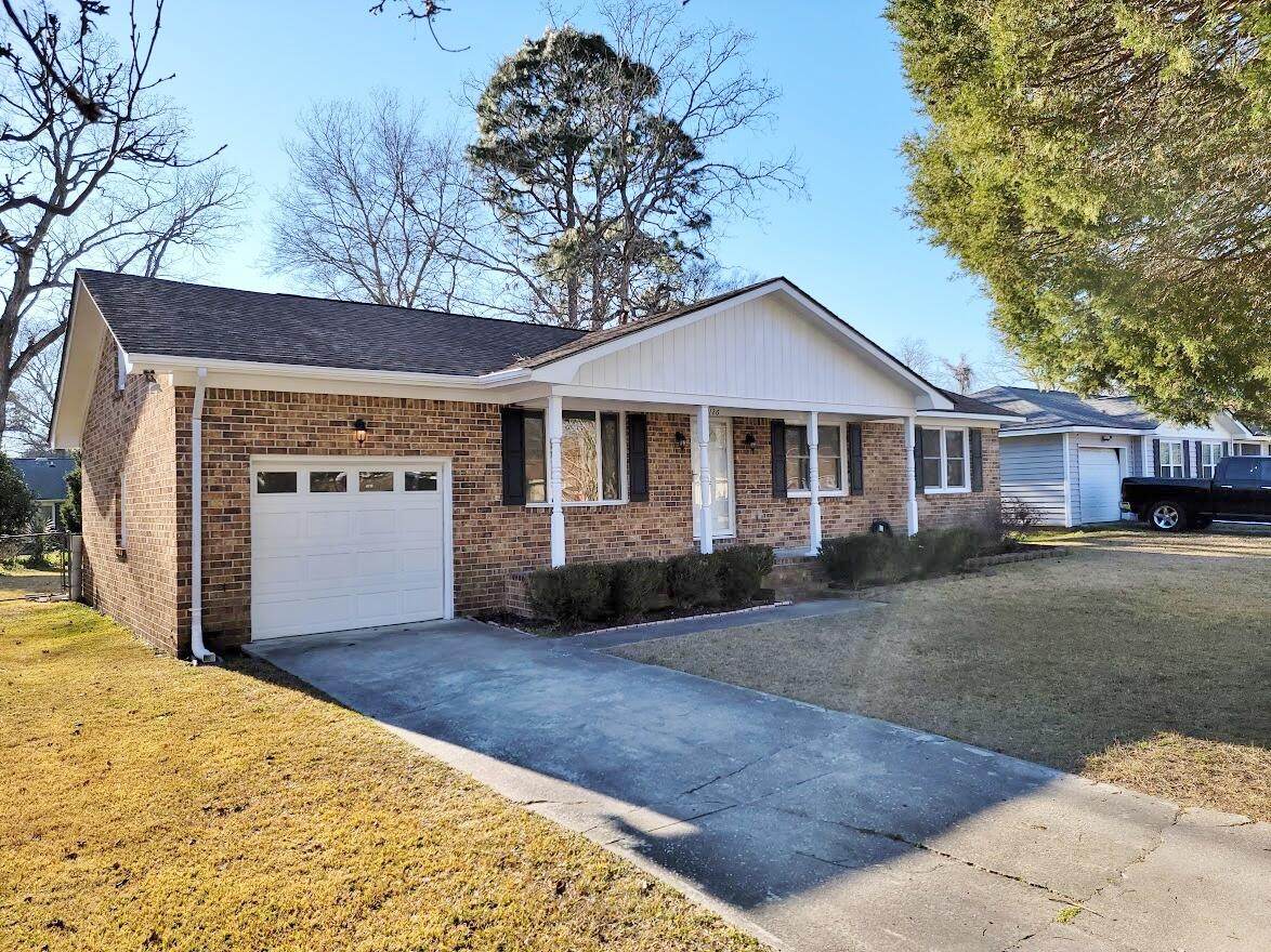 126 Wedgewood Circle - Photo 1