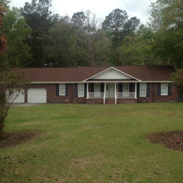 109 Thompson Boulevard - Photo 1