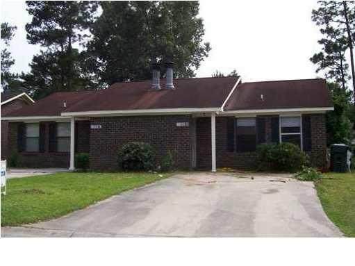 152 Dorchester Manor Boulevard - Photo 1