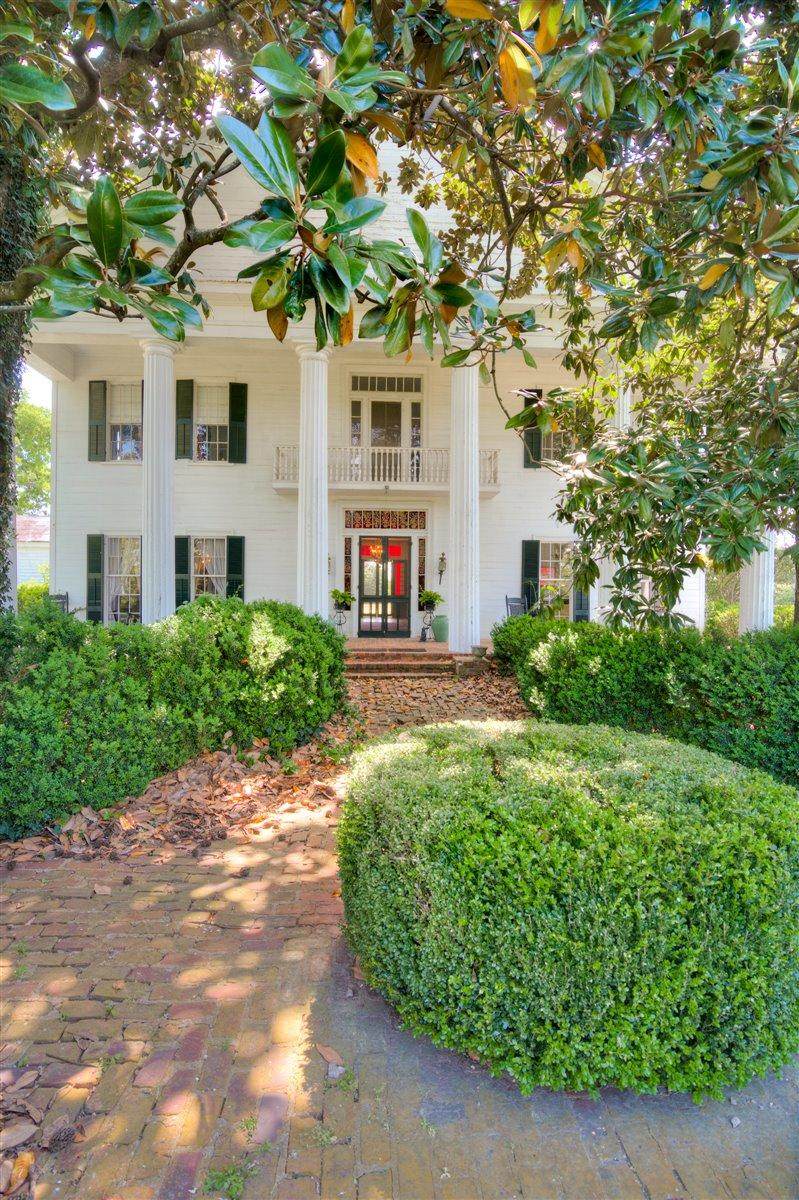 5995 Edgefield Road - Photo 1