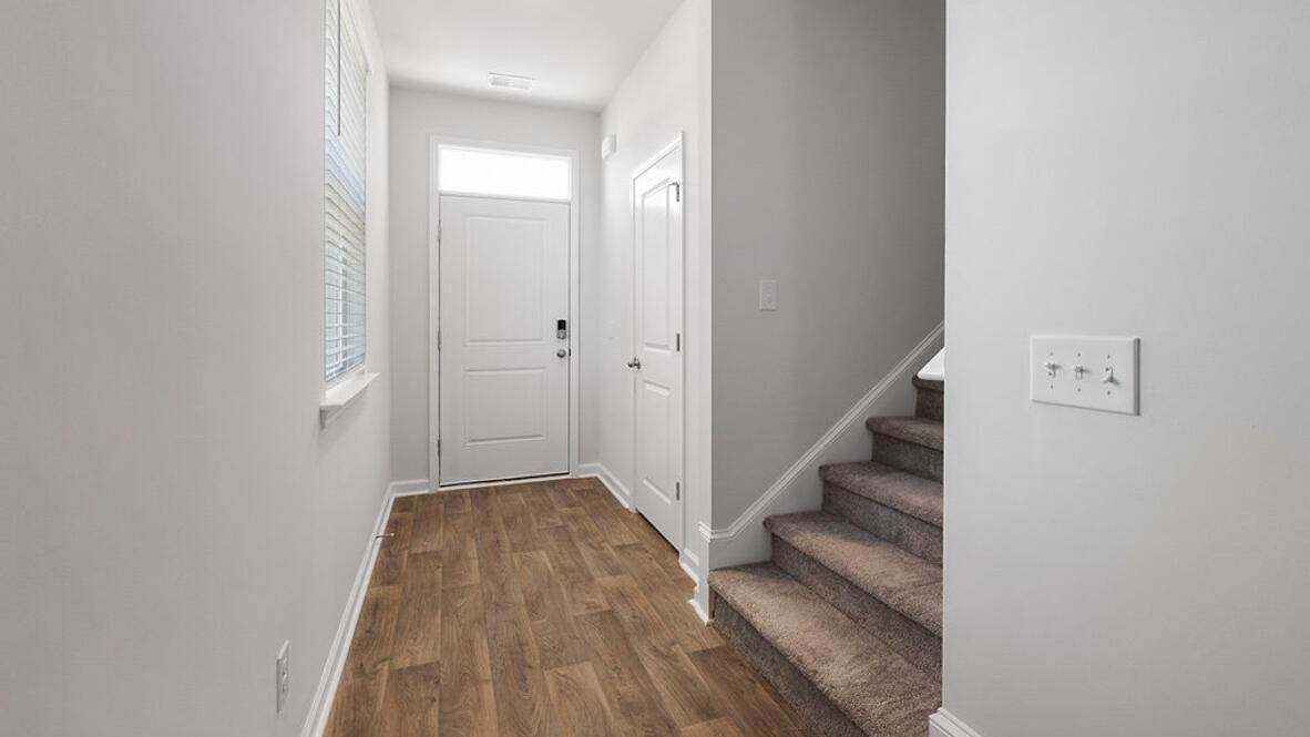 833 Kirby Court - Photo 1
