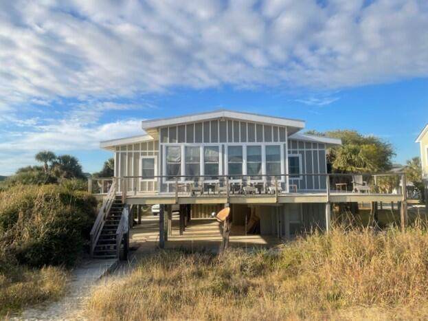 2704 Point Street - Photo 1