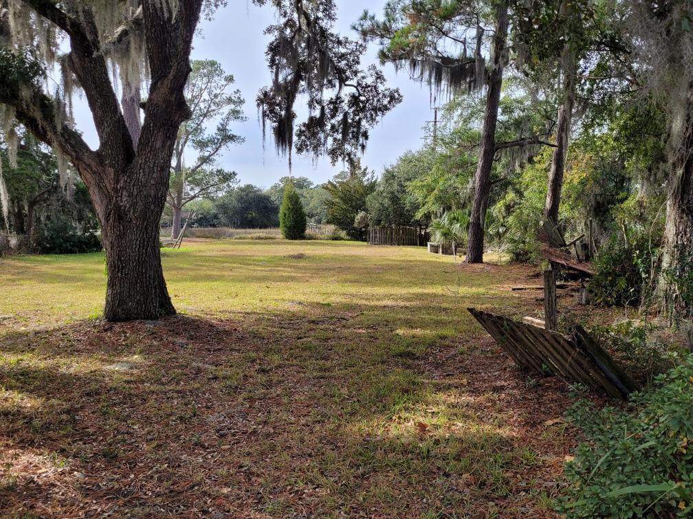 231 Bayview Drive - Photo 1