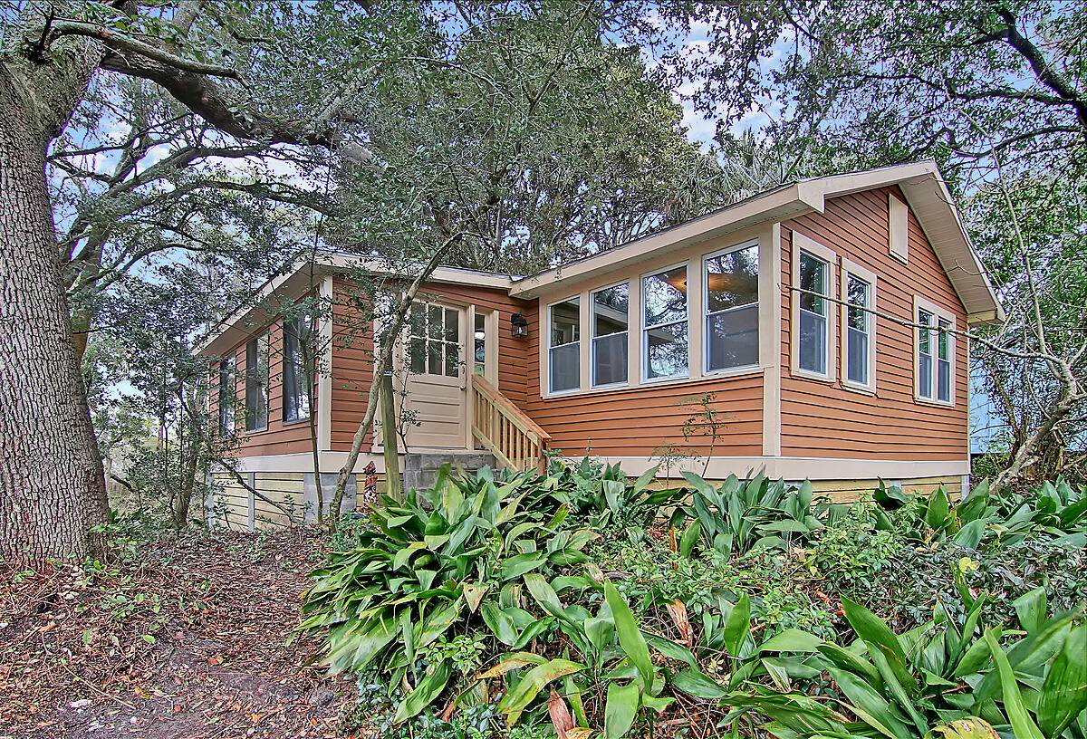 312 Huron Avenue - Photo 1