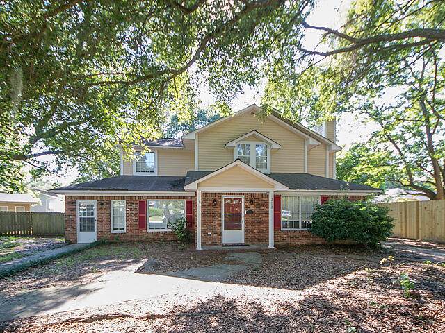 202 Bayberry - Photo 1