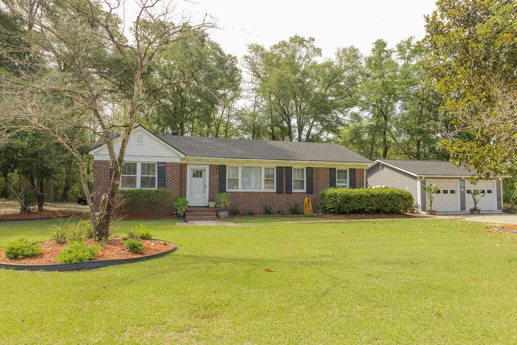 625 Thompson Street - Photo 1