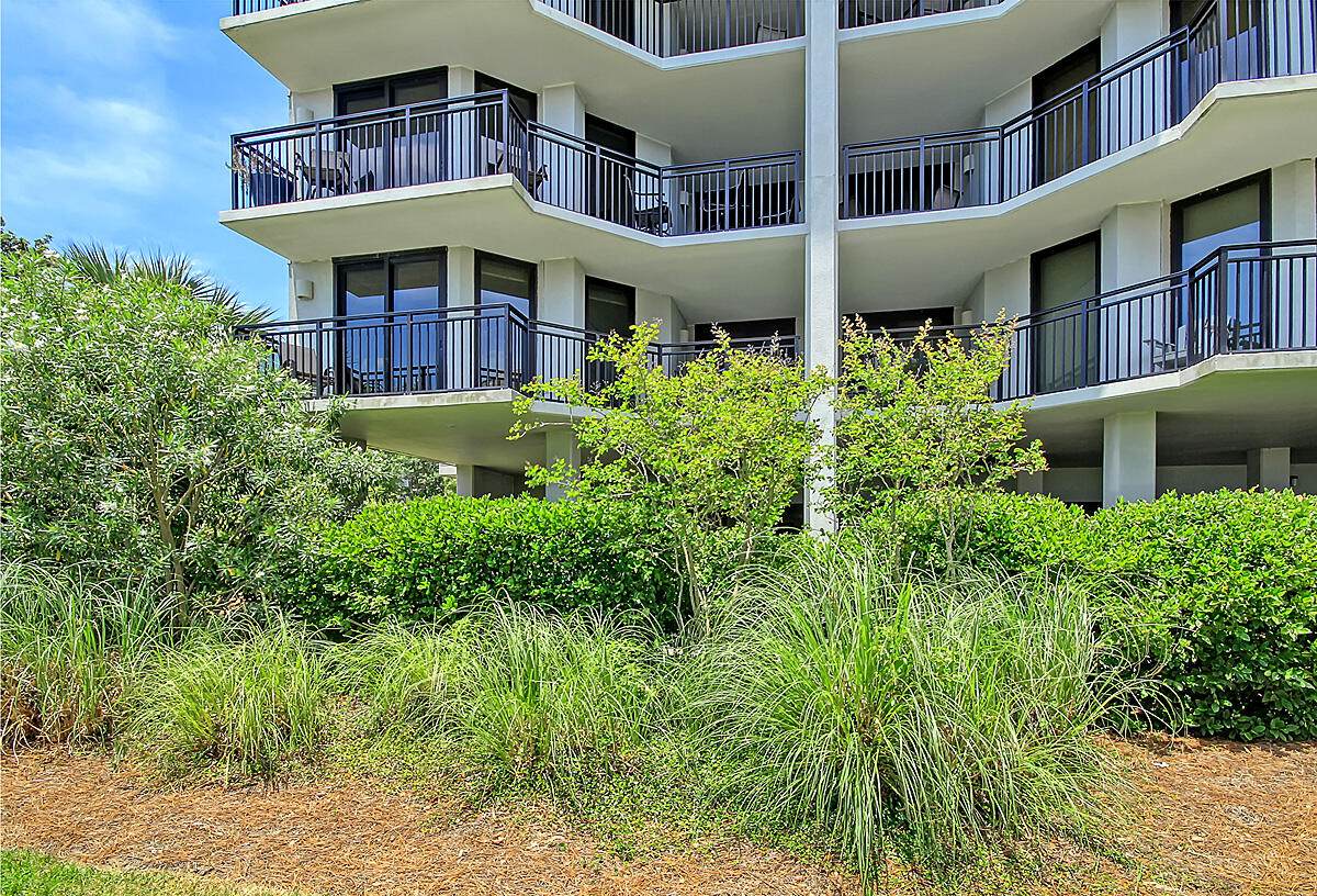 7600 Palmetto Dr - Photo 1