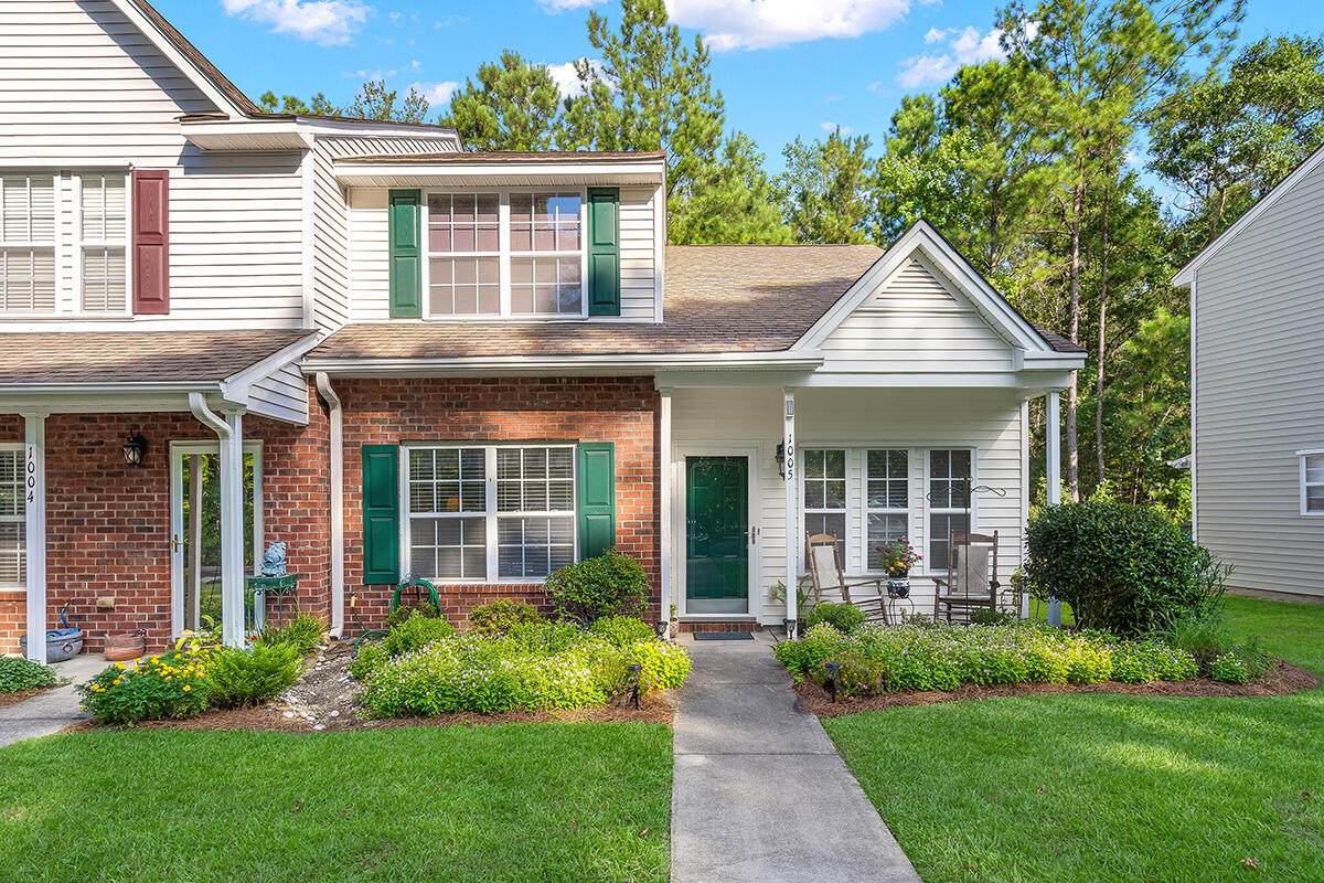 1005 Pine Bluff Dr - Photo 1
