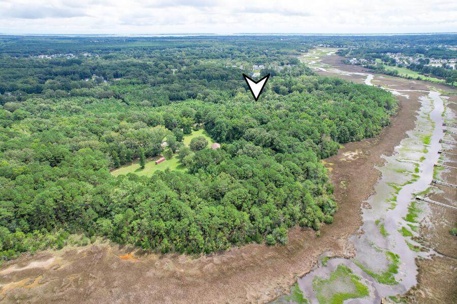 1789 Highway 41 - Photo 1