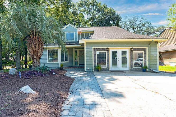 1400 Oaklanding Road - Photo 1