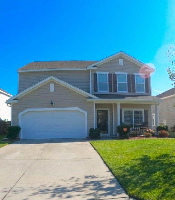 425 Mountain Laurel Circle - Photo 1
