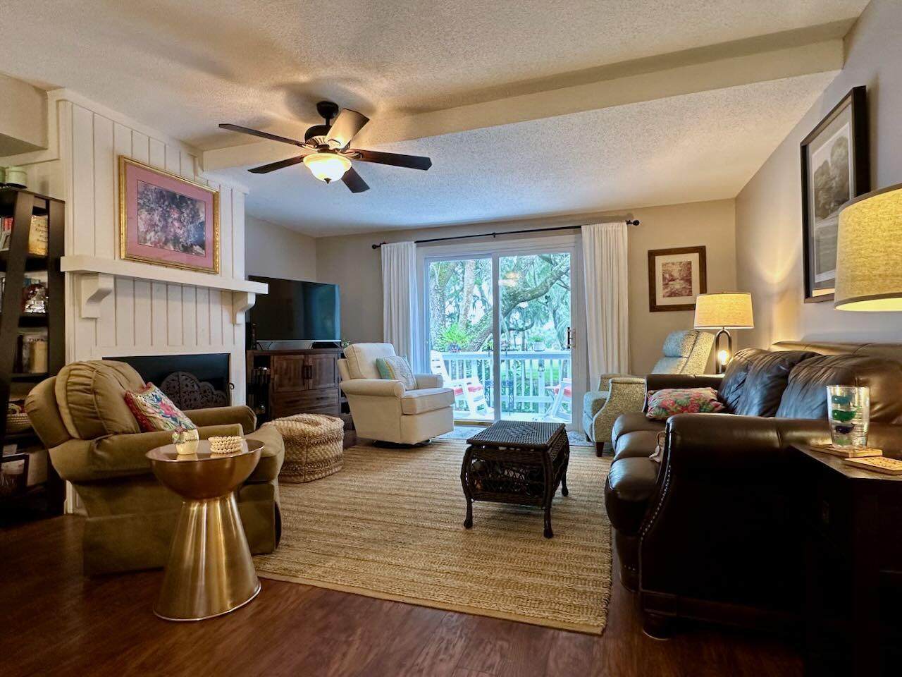 272 Driftwood Lane - Photo 1